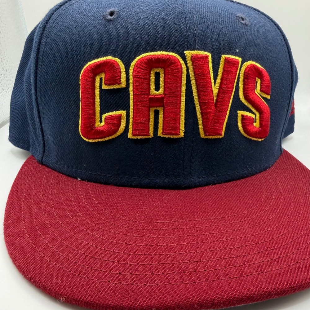 New Era 9FIFTY Cleveland Cavaliers Hat Mens Snapback Navy Wine Red NBA Cap CAVS